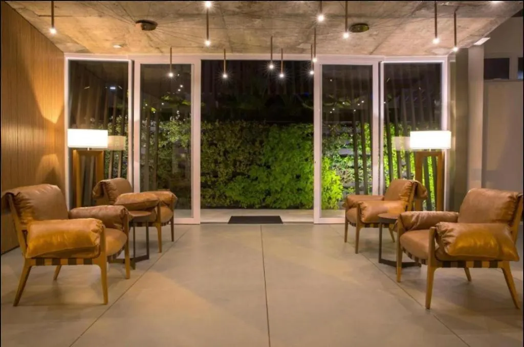 Evian Thermas Residence Caldas Novas 4*,